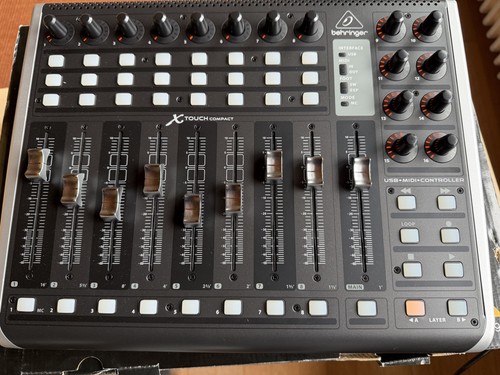 Behringer touch compact - x,
