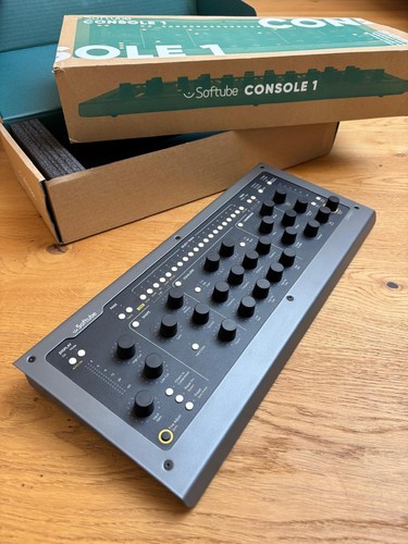 Softube console hardware - console, 1