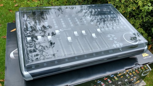 Behringer touch - x,