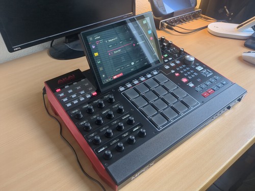 Akai mpc 500 ssd - x, |